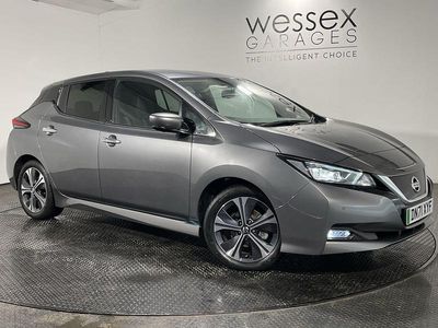 Begagnad Nissan Leaf Tekna 110 kW (150 HK) 2021 Halvkombi