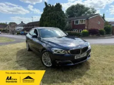 Used BMW 320 Luxury Line 2017 Blue Hatchback