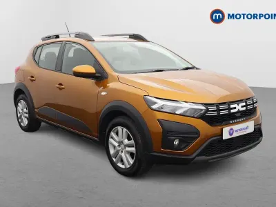 Begagnad Dacia Sandero Expression 2023 Orange Halvkombi
