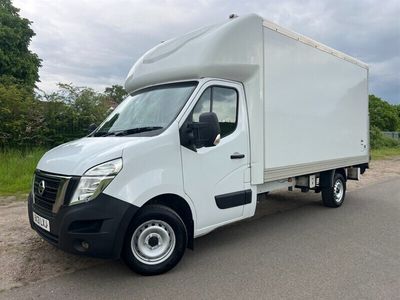 Nissan NV400