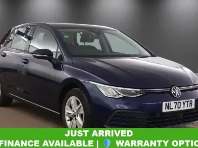 Used VW Golf VII Life 130 HP (95 kW) 2020 Blue Hatchback