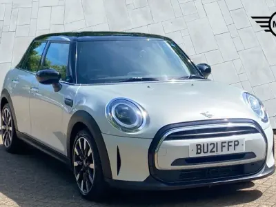 Used Mini Cooper Exclusive 134 HP (98 kW) 2021 Silver Hatchback