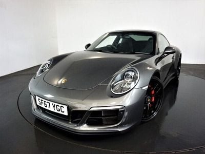 Porsche 911 Carrera GTS