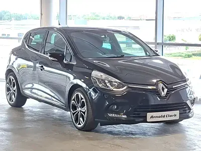 Used Renault Clio Iconic 76 HP (55 kW) 2018 Black Hatchback