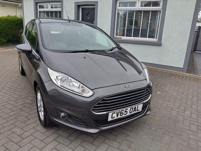Used Ford Fiesta Zetec 82 HP (60 kW) 2015 Grey Hatchback