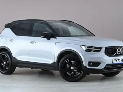 Used Volvo XC40 R-Design 211 HP (155 kW) 2020 Silver SUV
