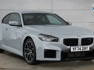 Begagnad BMW M2 Comfort Edition 473 HK (347 kW) 2024 Grå Sportkupé