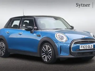 Used Mini Cooper Exclusive 134 HP (98 kW) 2023 Blue Hatchback