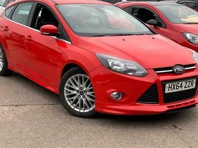 Used Ford Focus Zetec 115 HP (84 kW) 2014 Red Hatchback