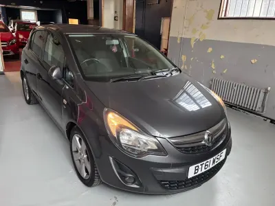 Second-hand Vauxhall Corsa 100 CP (73 kW) 2012 Gri Hatchback