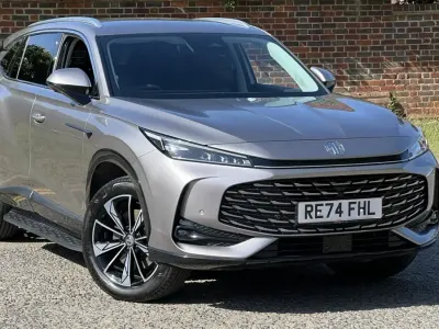 Usado MG HS Trophy 295 CV (216 kW) 2025 Plateado SUV
