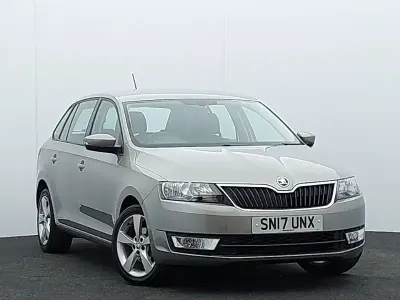 Used Skoda Rapid SE 90 HP (66 kW) 2017 Beige Hatchback
