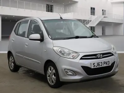 Used Hyundai i10 Active 83 HP (61 kW) 2013 Silver Hatchback