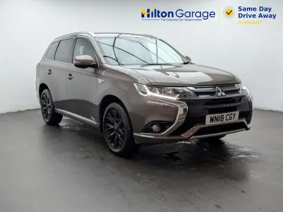 Begagnad Mitsubishi Outlander P-HEV