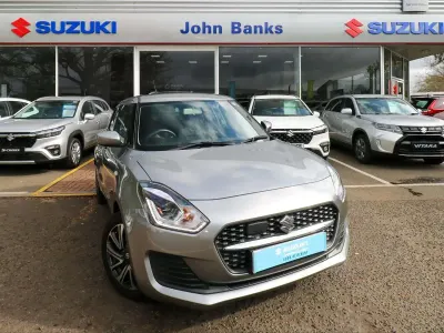 Usado Suzuki Swift SZ-L 83 CV (61 kW) 2021 Plateado Utilitario