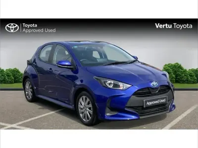 Used Toyota Yaris 116 HP (85 kW) 2023 Blue Hatchback