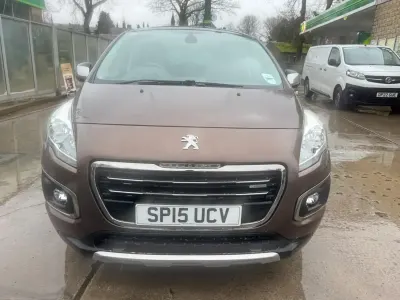 Begagnad Peugeot 3008 Allure 200 HK (147 kW) 2015 Brun Kombi