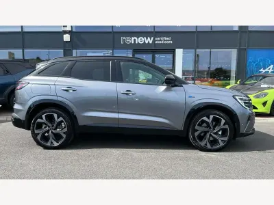 Usado Renault Austral Techno Esprit Alpine 200 HP (147 kW) 2025 Cinzento SUV