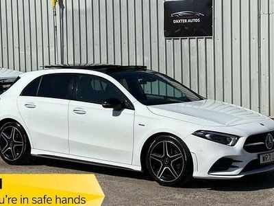 Begagnad Mercedes A200 AMG Line Premium Plus 2021 Vit Halvkombi
