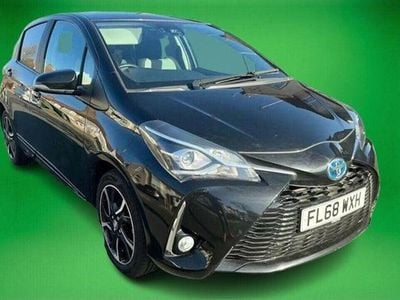 Used Toyota Yaris Hybrid Design 100 HP (73 kW) 2019 Black Hatchback