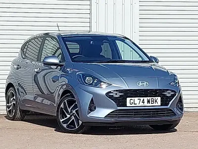 Used Hyundai i10 Premium 84 HP (61 kW) 2024 Blue Hatchback