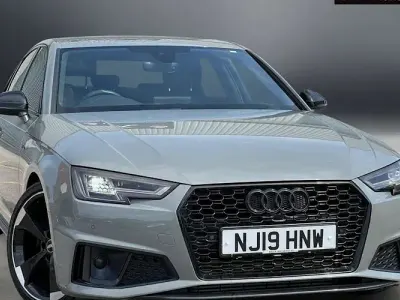 Usado Audi A4 Black Edition 150 HP (110 kW) 2019 Sedan