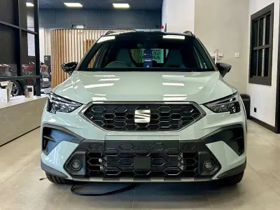 New Seat Arona FR Sport 113 HP (83 kW) 2026 Grey SUV