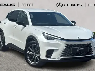 Used Lexus LBX 136 HP (100 kW) 2026 White SUV