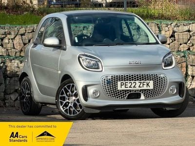Used Smart ForTwo Electric Drive Exclusive 60 kW (82 HP) 2022 Cool silver metallic Coupe