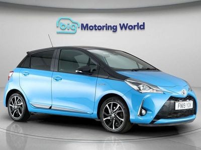 Blue Used 2019 Toyota Yaris Hybrid Hatchback | £11,000 (Super price)