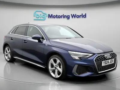 Usado Audi A3 Sportback S-Line 2024 Azul Citadino