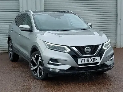 Używany Nissan Qashqai Tekna 115 KM (84 kW) 2019 Srebrny SUV