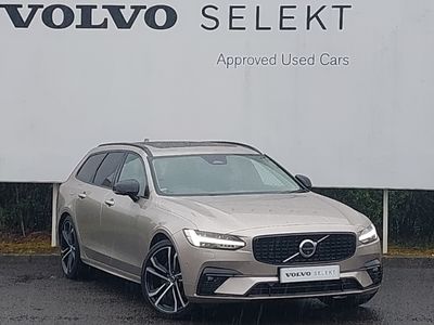 Used Volvo V90 Ultimate 250 HP (183 kW) 2023 Gold Estate