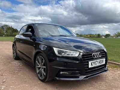 Usado Audi A1 Sportback Black Edition 116 HP (85 kW) 2017 Citadino
