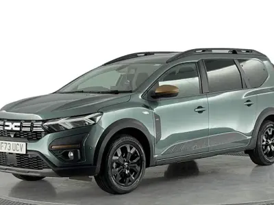 Used Dacia Jogger Extreme 141 HP (103 kW) 2025 MPV