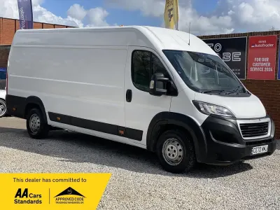 Begagnad Peugeot Boxer S 140 HK (102 kW) 2021 Vit Van