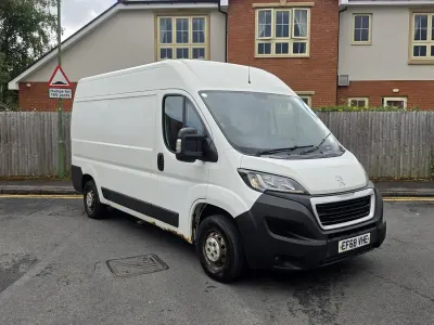 Used Peugeot Boxer 130 HP (95 kW) 2019 White Van