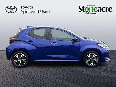Used Toyota Yaris Hybrid Design 116 HP (85 kW) 2024 Blue Hatchback