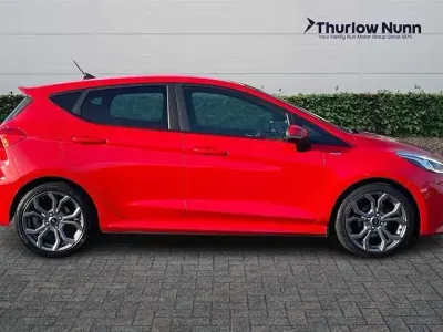 Begagnad Ford Fiesta ST-Line 125 HK (91 kW) 2020 Röd Halvkombi