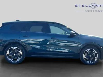 Used Vauxhall Grandland Ultimate 154 kW (210 HP) 2025 Blue SUV