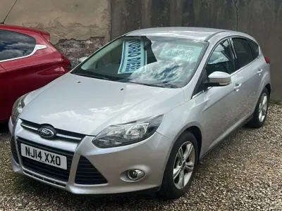 Used Ford Focus Zetec 115 HP (84 kW) 2014 Silver Hatchback