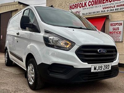 Used Ford Transit Custom 105 HP (77 kW) 2019 White Van