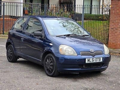 Blue Used 2001 Toyota Yaris Hatchback | £1,499 (Fair price)