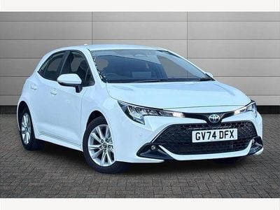 Used Toyota Corolla 140 HP (102 kW) 2024 White Hatchback