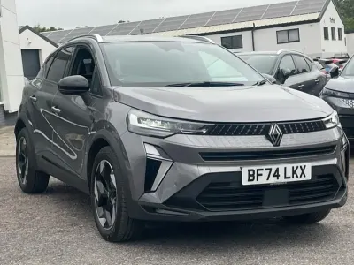 Used Renault Captur Techno 143 HP (105 kW) 2024 Metallic  oyster grey  SUV