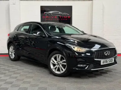 Used Infiniti Q30 Premium 109 HP (80 kW) 2016 Black Hatchback