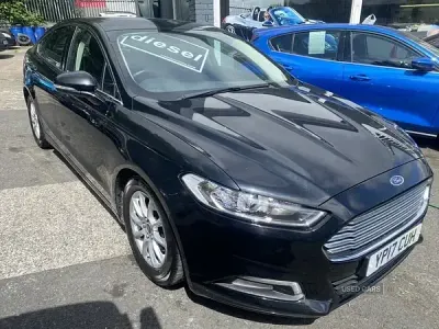 Used Ford Mondeo Zetec 120 HP (88 kW) 2017 Black Hatchback