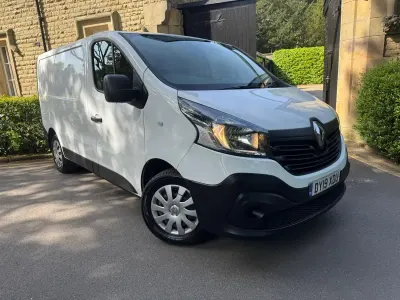 Used Renault Trafic Business 2019 White MPV