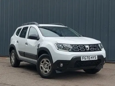 Begagnad Dacia Duster Essentiel 100 HK (73 kW) 2020 Vit SUV