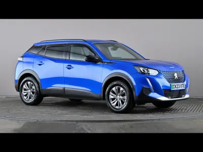 Usado Peugeot 2008 Active+ 100 kW (136 HP) 2023 Azul SUV